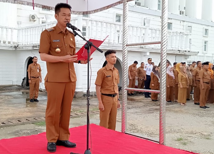 Bupati Rohil Afrizal Sintong Ingatkan ASN Jaga Netralitas Pilkada 